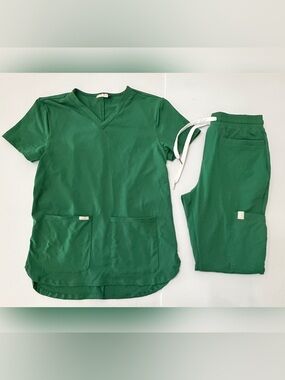Scope Green V-Neck Scrub Top & Drawstring Pants Set XS/XXS